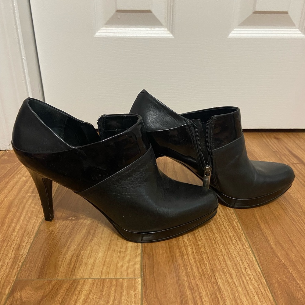 Bandolino Heeled Booties